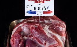 Epaule d'Agneau Gigotée assortiment barbecue Lyon Ouest