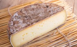 Fromage Tomme de Savoie - Maison Brun